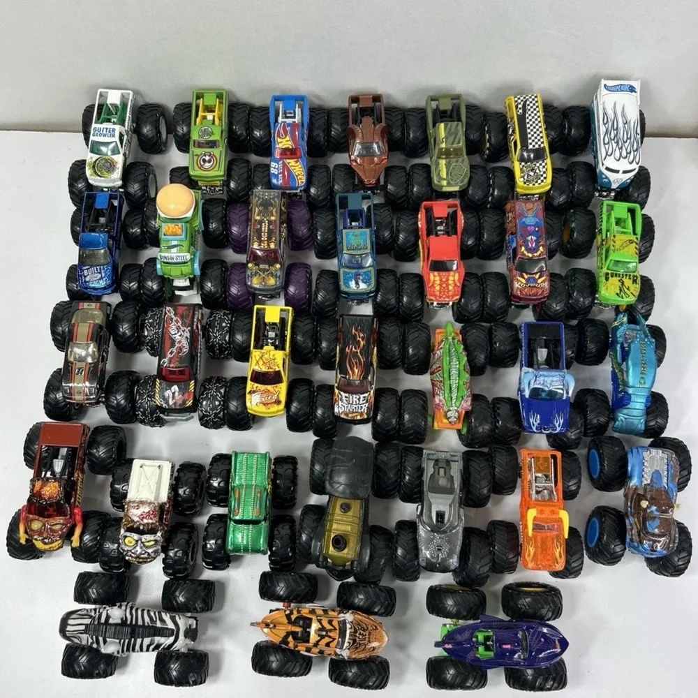 Lot of 9 Random Hot Wheels Monster Jam Monster Truck 1:64